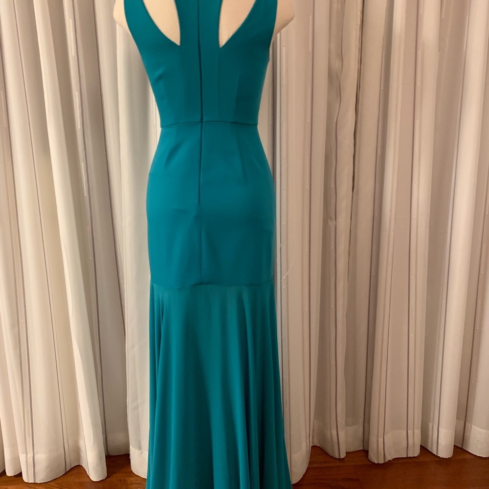 Shoulder  cut out gown